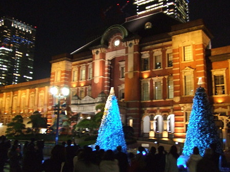 東京駅のイルミネーション1221