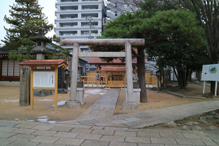 四柱神社 (1)