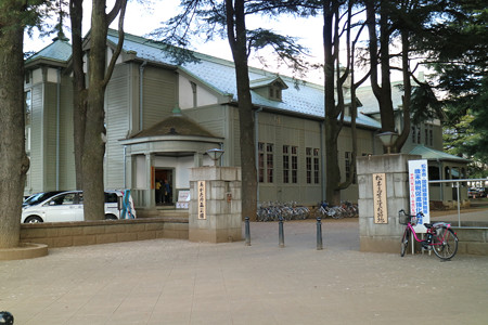 旧松本高等学校（松本市あがたの森文化会館）