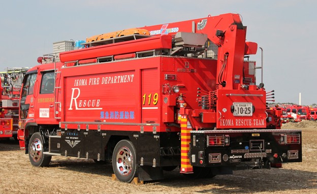 Photos: 奈良県生駒市消防本部　lll型救助工作車（後部）