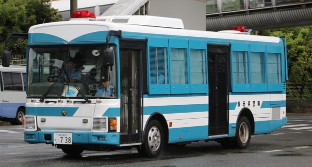 静岡県警　大型輸送車