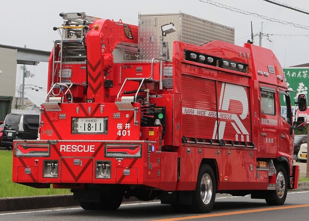 奈良県広域消防組合　ll型救助工作車（後部）