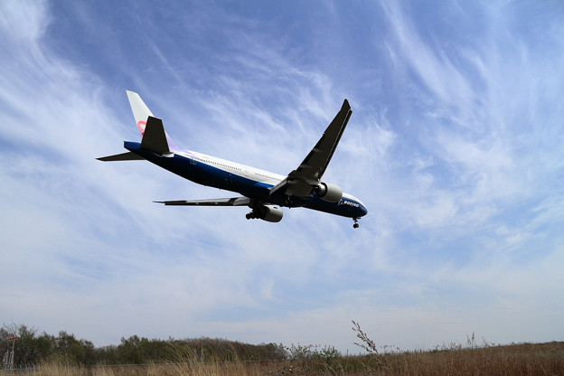 B777 CAL final approach