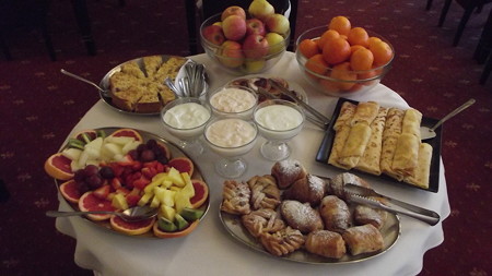 ブラチスラバ・ホテルの朝食0120
