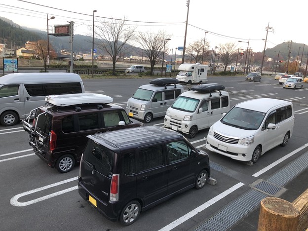 写真: 1翌朝の駐車場
