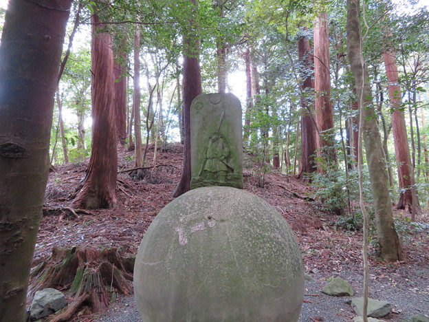 椿大神社（鈴鹿市）高山土公神陵