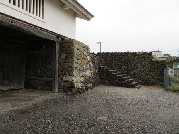 竹中氏陣屋（岩手陣屋・岩手城。岐阜県不破郡）※校内