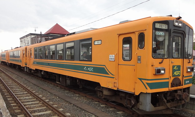 津軽鉄道津軽21型｢走れﾒﾛｽ号｣