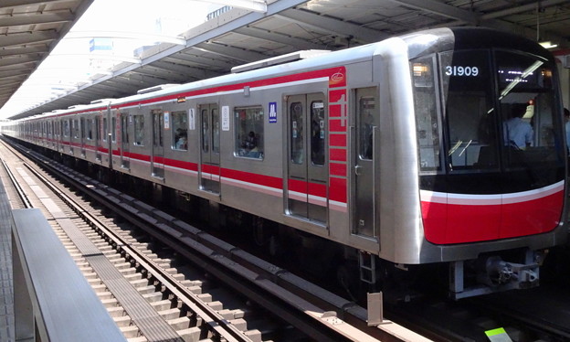 Osaka Metro(大阪ﾒﾄﾛ)御堂筋線30000系