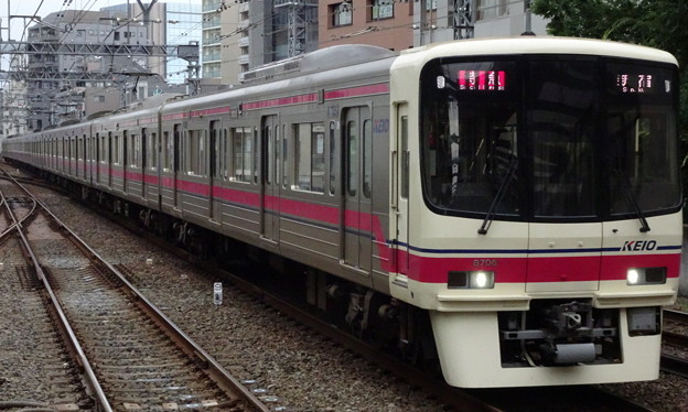 京王線系統8000系(ｴﾌﾟｿﾑｶｯﾌﾟ当日)