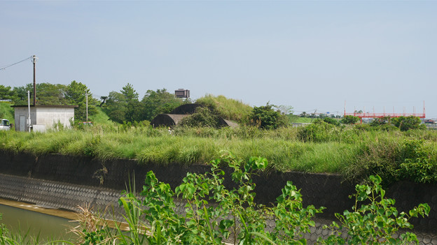 赤江飛行場の掩体壕。のお尻 part3