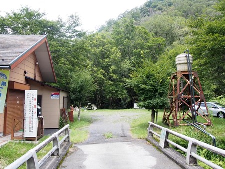 tomikawanomagaibutu01