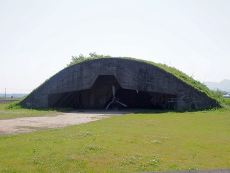 susakoukuutai_siroiitigou07