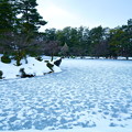 Photos: 雪の霞ヶ池 と蓬莱島