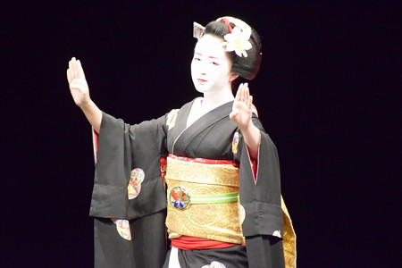ミスワールドジャパン京都大会2019(伝統芸能「舞」)0001