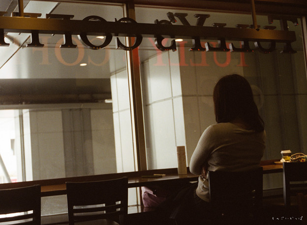 Rollei35_cafe トリミング-36