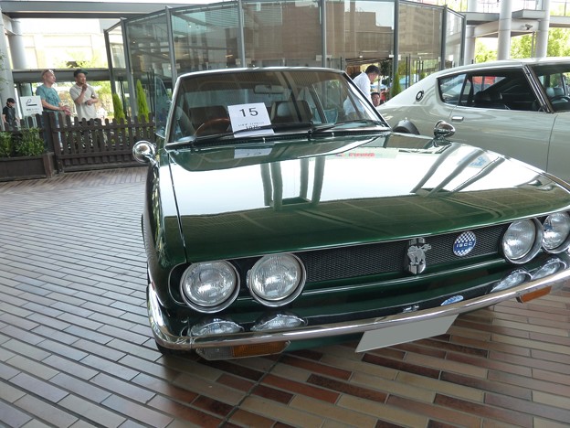 1975_いすず117クーペ (1)