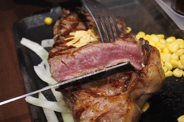 美味しいステーキを楽しむ 美味しいステーキを楽しむ