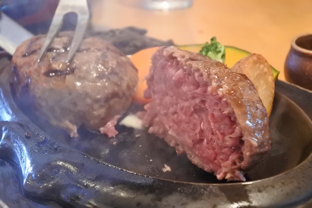目の前で２分割され