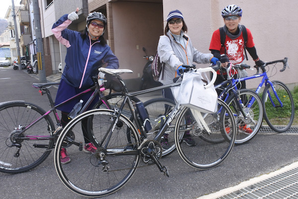 朝７時過ぎに出発した約45kmのサイクリングも13時前にはゴール