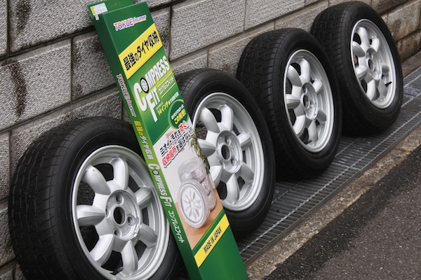 タイヤカバー「コンプレスフィット」
