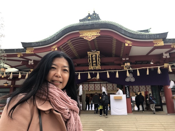 拝殿に進み