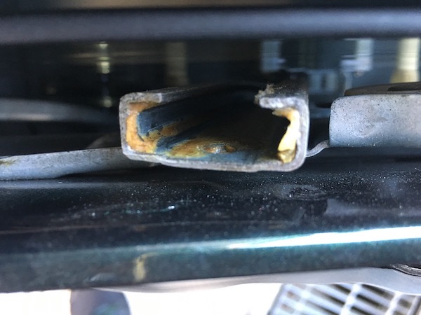 助手席側のガラスガイド