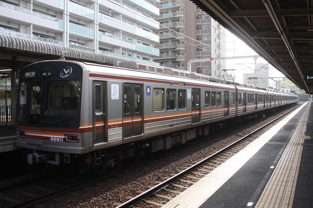 阪急千里線　大阪メトロ66系66611F