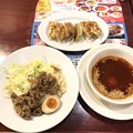 広島流 肉盛り辛つけ麺（本格焼餃子[6コ]のセット）