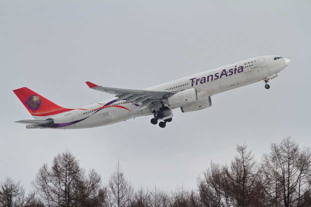 A330 B-22103 TransAsia takeoff